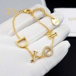 2026年2月5日入荷新品Diorブレスレットギフト/誕生日/記念品/アクセサリーxin工場