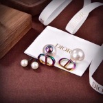 2026年2月5日入荷新品Diorピアスギフト/誕生日/記念品/アクセサリーxin工場