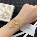 2026年2月5日入荷新品Diorブレスレットギフト/誕生日/記念品/アクセサリーxin工場