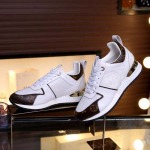 2026年2月21日入荷新作Louis Vuitton靴/スニーカー人気商品★/誕生日プレゼント/流行/高品質/JY工場