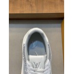 2026年2月21日入荷新作Louis Vuitton靴/スニーカー人気商品★/誕生日プレゼント/流行/高品質/JY工場