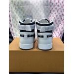 2026年2月21日入荷新作Louis Vuitton靴/スニーカー人気商品★/誕生日プレゼント/流行/高品質/JY工場