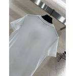 2026年2月26日入荷早春新作 miumiu半袖 tシャツファッション/誕生日プレゼント/贈り物 can工場