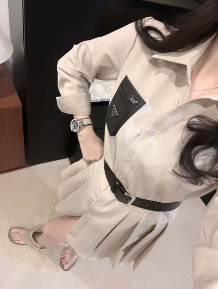 2026年3月6日入荷早春新作Pradaワンピース女性用ファッション/誕生日プレゼント/贈り物 can工場