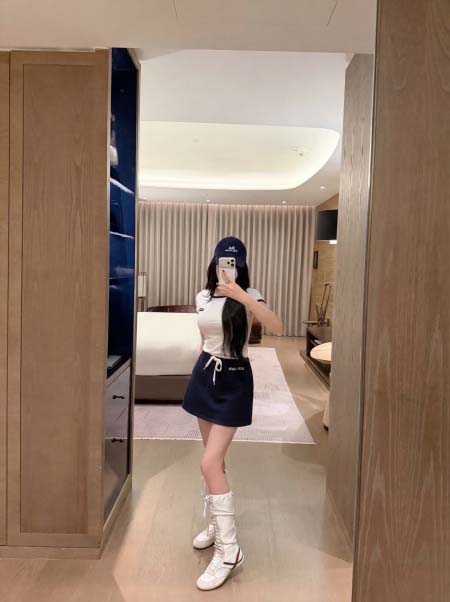 2026年3月9日入荷早春新作MIUMIUセット女性用ファッション/誕生日プレゼント/贈り物 can工場