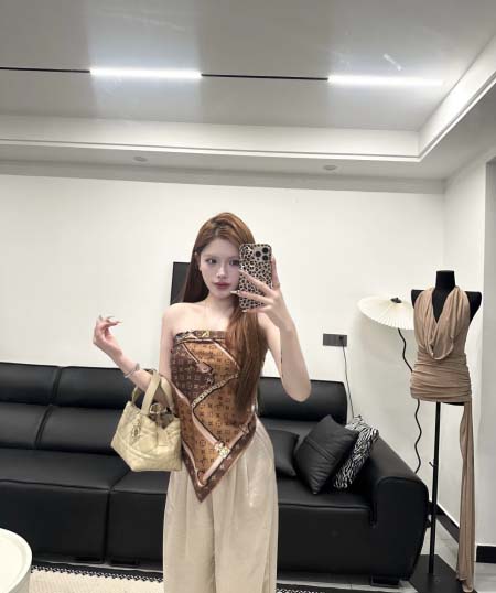 2026年3月9日入荷早春新作Louis Vuitton女性用ファッション/誕生日プレゼント/贈り物 can工場