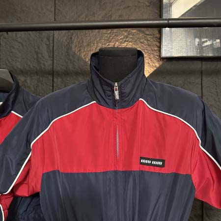 2026年3月9日入荷早春新作MIUMIU女性用ファッション/誕生日プレゼント/贈り物 can工場