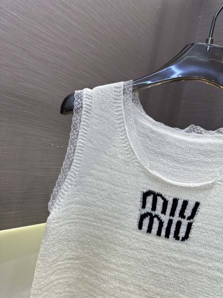 2026年3月9日入荷早春新作MIUMIU女性用ファッション/誕生日プレゼント/贈り物 can工場