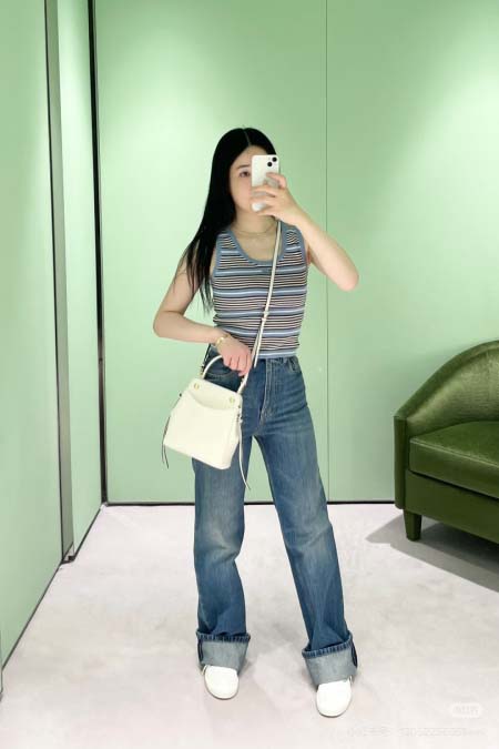 2026年3月21日入荷早春新作Prada ベスト 女性用ファッション/誕生日プレゼント/贈り物 can工場