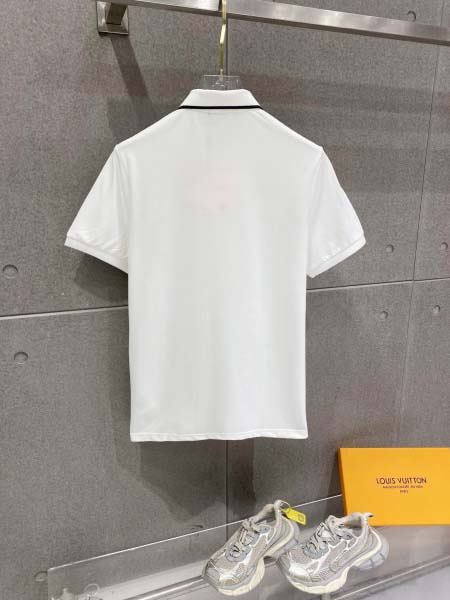 2026年3月23日入荷新作MiuMiu半袖 tシャツ 超厳選★高級品/誕生日プレゼント/OM工場