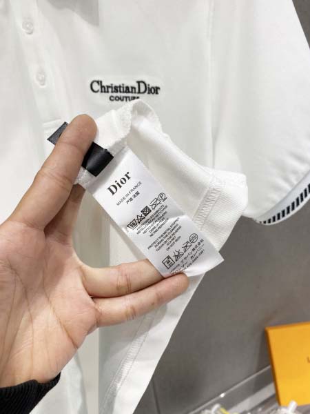 2026年3月23日入荷新作Dior半袖 tシャツ 超厳選★高級品/誕生日プレゼント/OM工場