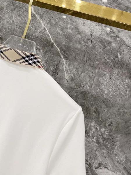 2026年3月25日入荷新作Burberry半袖 tシャツ 超厳選★高級品/誕生日プレゼント/OM工場