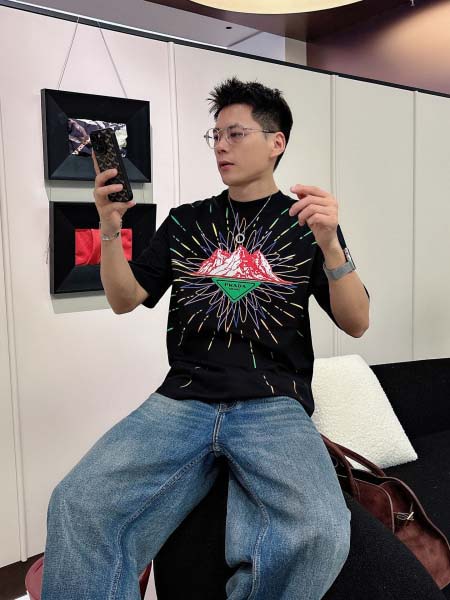 2026年3月31日入荷新作Prada半袖Tシャツ春夏高品質超厳選★入手困難/LD工場