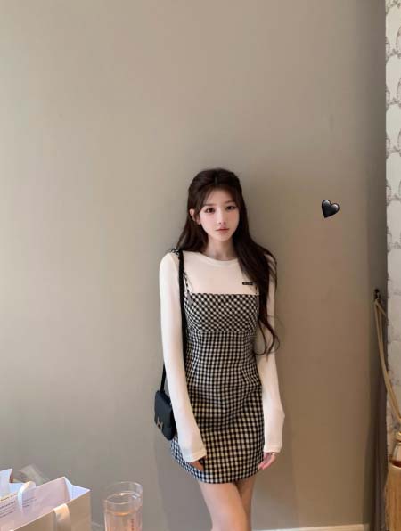 2026年3月9日入荷早春新作MIUMIU女性用ファッション...