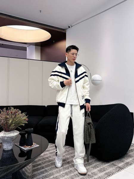 2026年3月23日入荷新作Louis Vuittonスーツ...