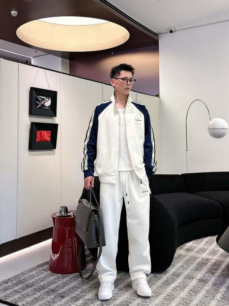 2026年3月23日入荷新作Louis Vuittonスーツ...