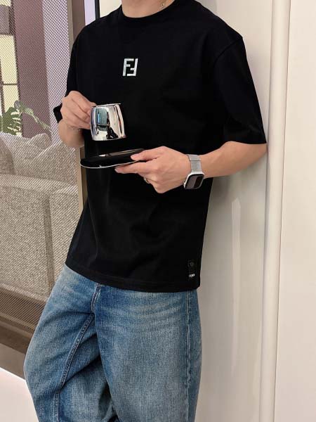 2026年3月29日入荷新作Fendi半袖Tシャツ春夏高品質...