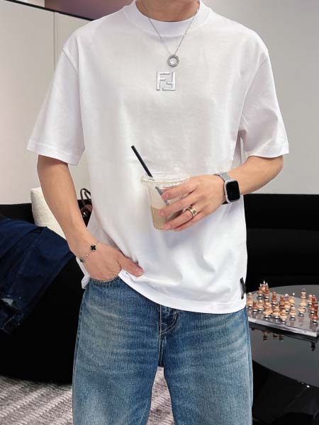 2026年3月29日入荷新作Fendi半袖Tシャツ春夏高品質...
