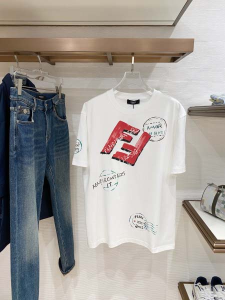 2026年3月31日入荷新作Fendi半袖Tシャツ春夏高品質...