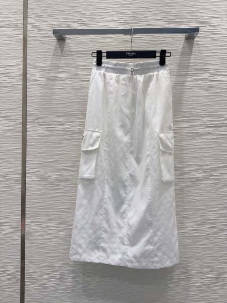 2026年4月4日入荷春夏新作Prada 上下高級品復刻 女性服 KL工場