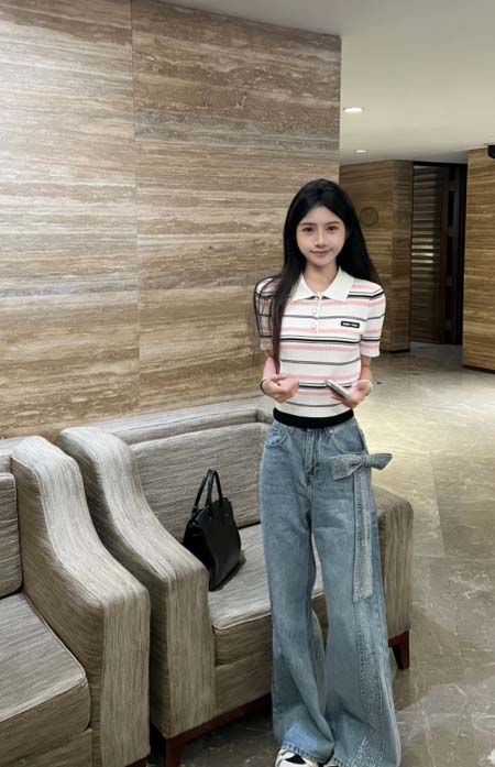 2026年4月9日入荷早春新作Miumiu女性用ファッション/誕生日プレゼント/贈り物 can工場