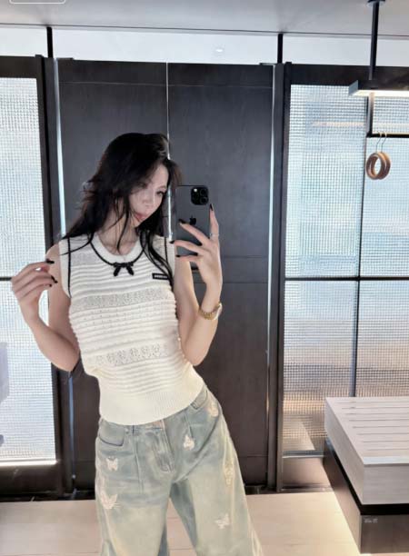 2026年4月9日入荷早春新作Miumiu女性用ファッション/誕生日プレゼント/贈り物 can工場