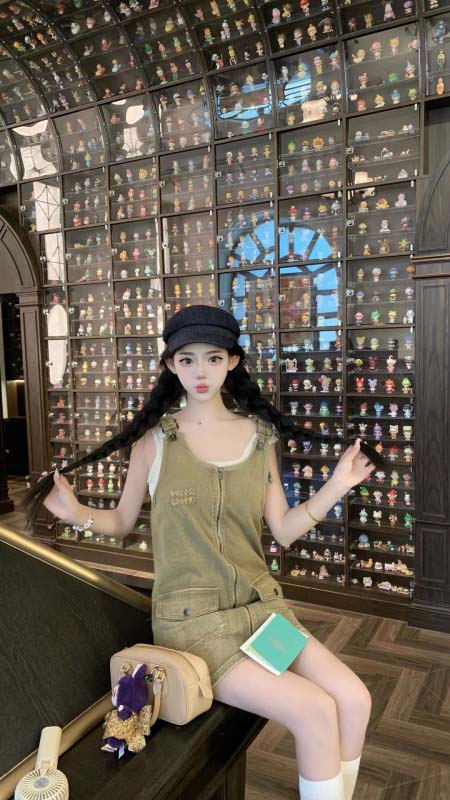 2026年4月9日入荷早春新作Miumiu女性用ファッション/誕生日プレゼント/贈り物 can工場