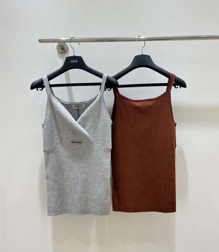 2026年4月9日入荷早春新作Miumiu女性用ファッション/誕生日プレゼント/贈り物 can工場