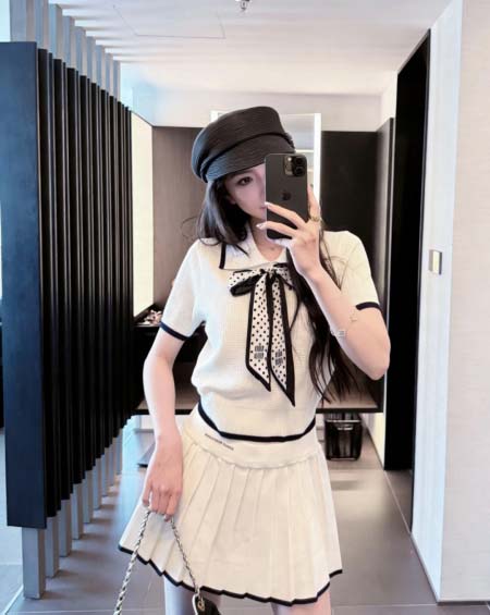 2026年4月9日入荷早春新作Miumiuセット 女性用ファッション/誕生日プレゼント/贈り物 can工場