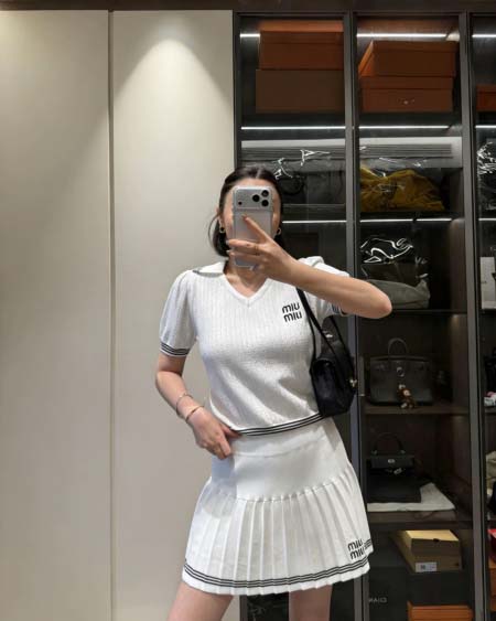 2026年4月9日入荷早春新作Miumiuセット女性用ファッション/誕生日プレゼント/贈り物 can工場