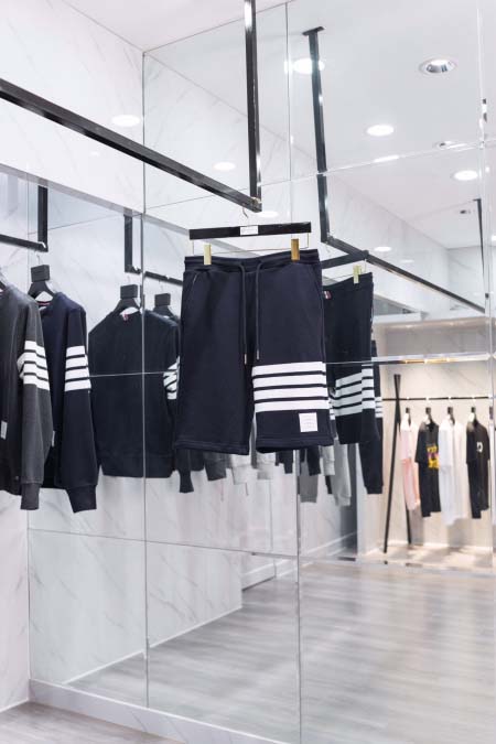 2026年4月1日入荷新作Thom Browne半ズボン高級...