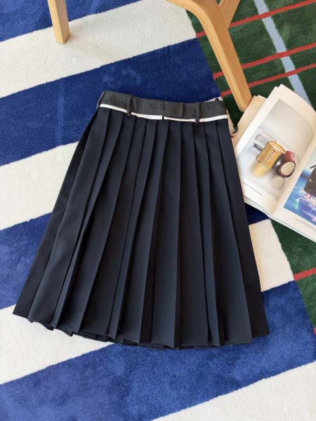 2026年4月4日入荷春夏新作Prada 高級品復刻 女性服...