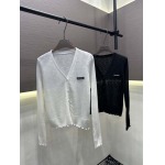 2026年4月9日入荷早春新作Miumiu女性用ファッション/誕生日プレゼント/贈り物 can工場