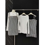 2026年4月9日入荷早春新作Miumiu女性用ファッション/誕生日プレゼント/贈り物 can工場