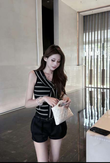 2026年4月9日入荷早春新作Miumiuニット タンクトッ...