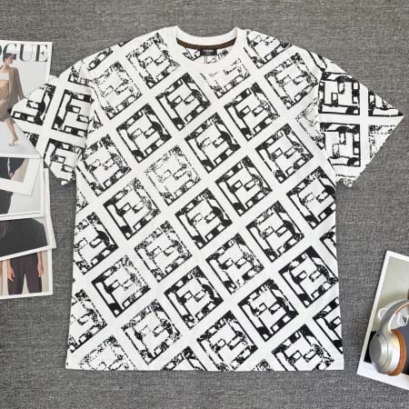 2026年4月19日新作Fendi半袖 tシャツ高品質/誕生...