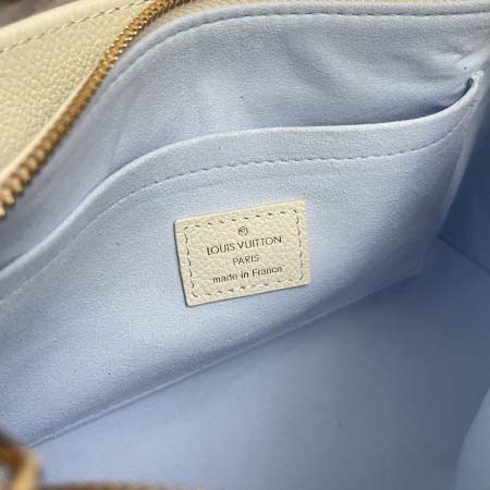 2026年5月11日入荷Louis Vuitton バッグM27577  OnTheGo  Monogram Emeinte  Giant Monogram 25.0 x 13.0 x 10.0  高品質新作/誕生日プレゼント/XS工場