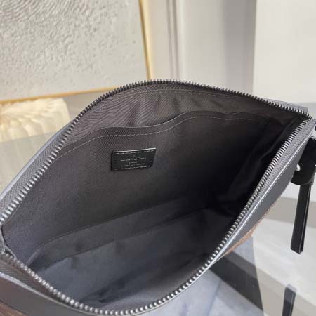 2026年5月11日入荷Louis Vuitton バッグM82543  M82545  monogram shadow  monogram32 x 21 x 8  高品質新作/誕生日プレゼント/XS工場