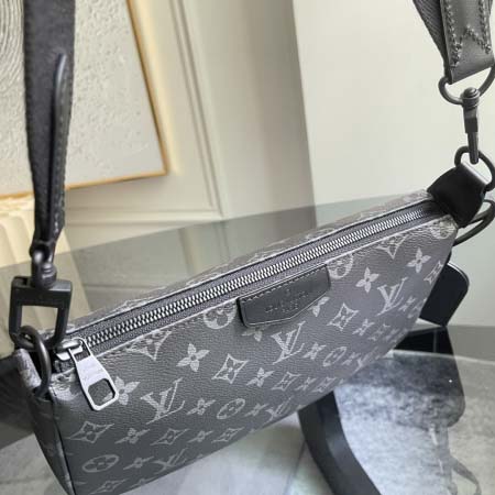 2026年5月11日入荷Louis Vuitton バッグM11741  POCHETTE ACCESSOIRE Jh  Pochette Accessoire XL Monogram Eclipse  1990 28X16.5  高品質新