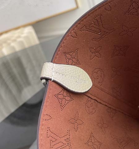 2026年5月11日入荷Louis Vuitton バッグM27599M25861M14395 M14317 M11842M24930M24930M21848  M21849M21909 M26420  M23196MBlossom  高品