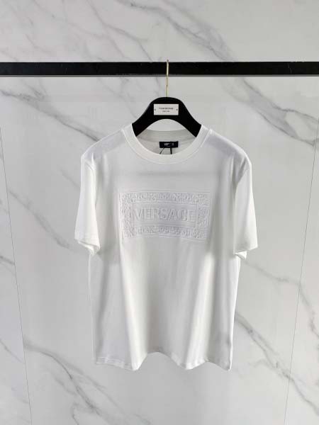 2026年5月7日入荷新作Versace半袖 Tシャツ高級品...