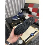 2026年5月8日入荷新品Dsquared2  カジュアルシューズ/スニーカー｜メンズ靴人気本革製ギフト/誕生日/TL工場