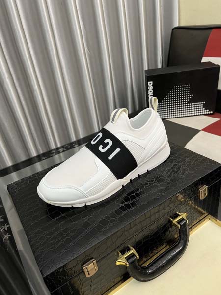 2026年5月8日入荷新品Dsquared2  カジュアルシ...