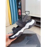 2026年5月8日入荷新品Dsquared2  カジュアルシューズ/スニーカー｜メンズ靴人気本革製ギフト/誕生日/TL工場