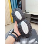 2026年5月8日入荷新品Dsquared2  カジュアルシューズ/スニーカー｜メンズ靴人気本革製ギフト/誕生日/TL工場