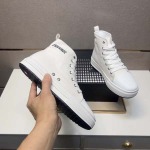 2026年5月8日入荷新品Dsquared2  カジュアルシューズ/スニーカー｜メンズ靴人気本革製ギフト/誕生日/TL工場