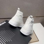 2026年5月8日入荷新品Dsquared2  カジュアルシューズ/スニーカー｜メンズ靴人気本革製ギフト/誕生日/TL工場