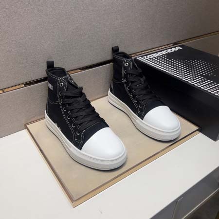 2026年5月8日入荷新品Dsquared2  カジュアルシ...