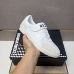 2026年5月8日入荷新品Dsquared2  カジュアルシューズ/スニーカー｜メンズ靴人気本革製ギフト/誕生日/TL工場