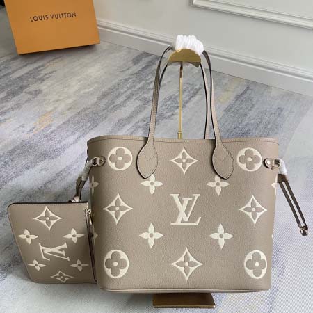 2026年5月11日入荷Louis Vuitton バッグM...
